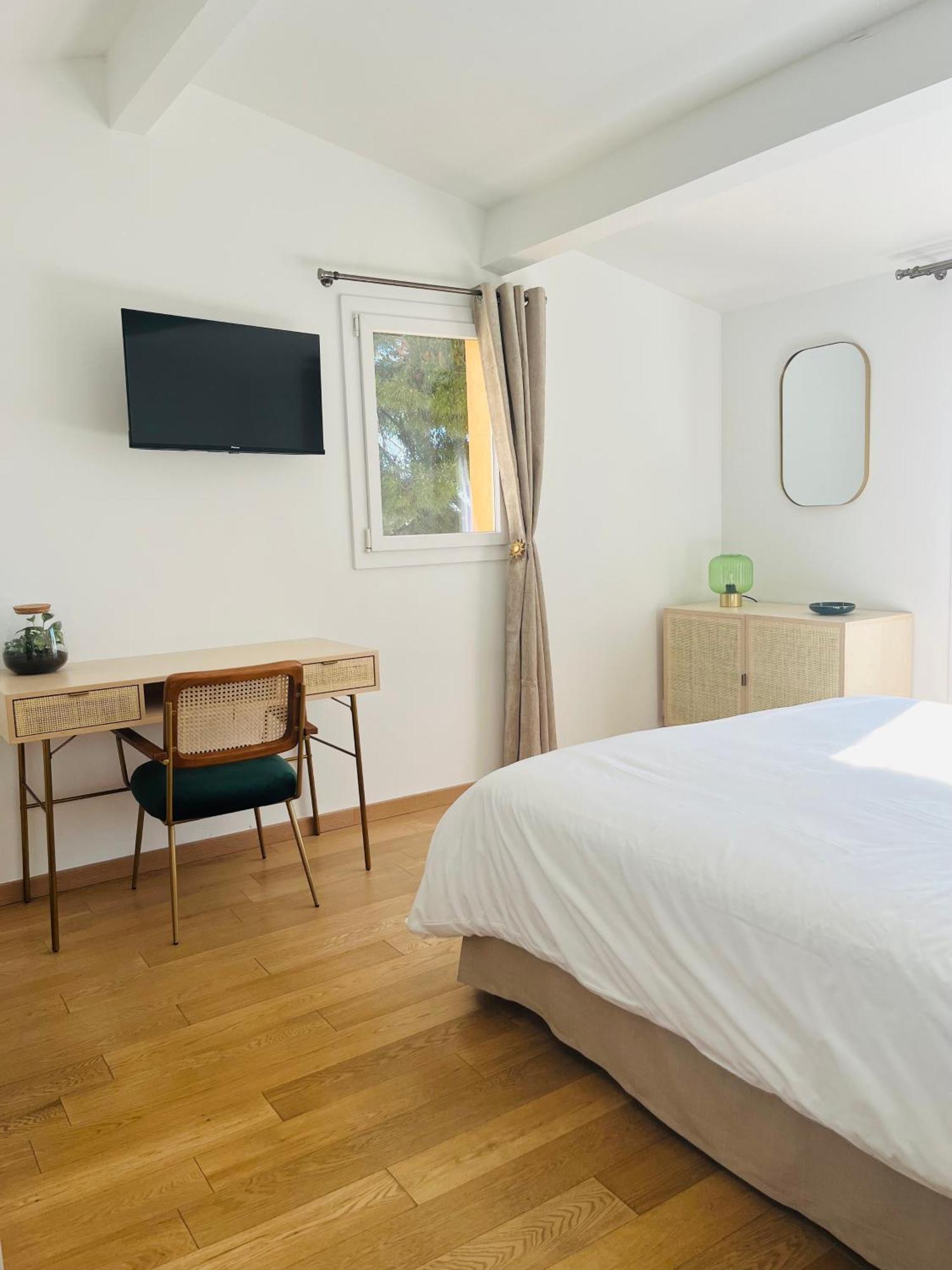 Villa Azur Golf Бандол Екстериор снимка