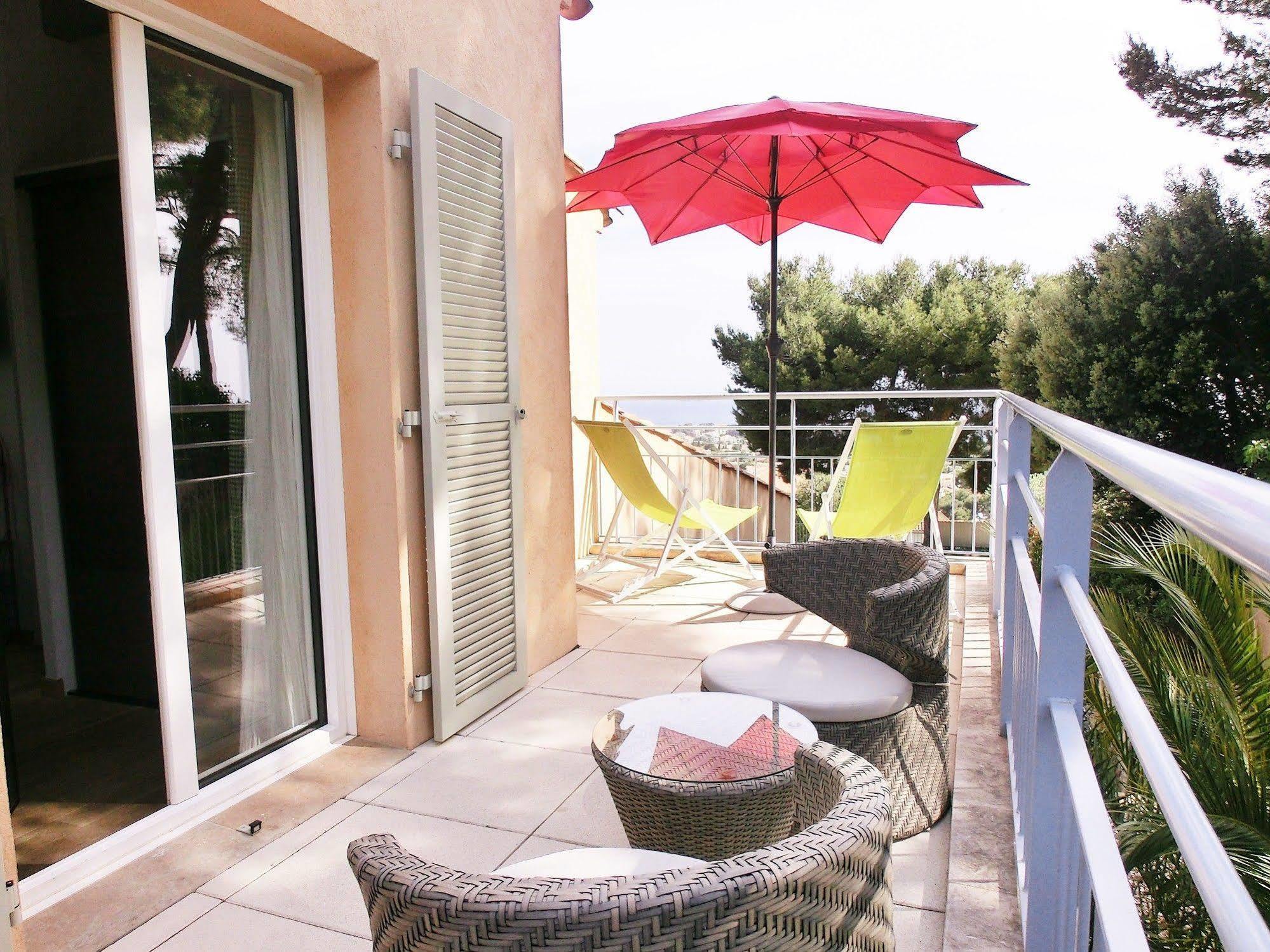 Villa Azur Golf Бандол Екстериор снимка